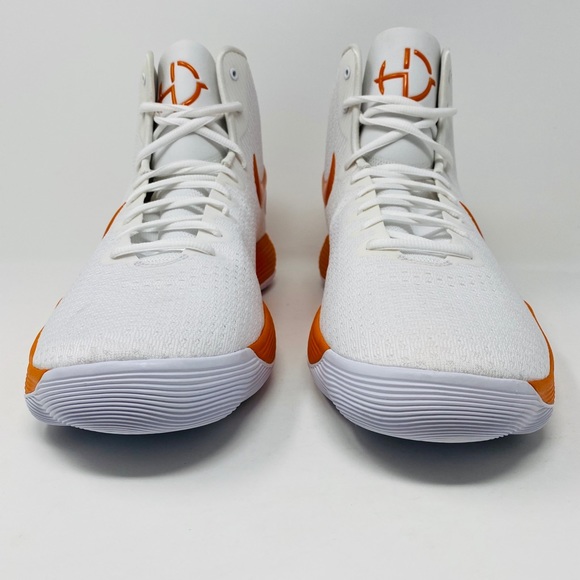 Nike Hyperdunk 2017 - Picture 2 of 6
